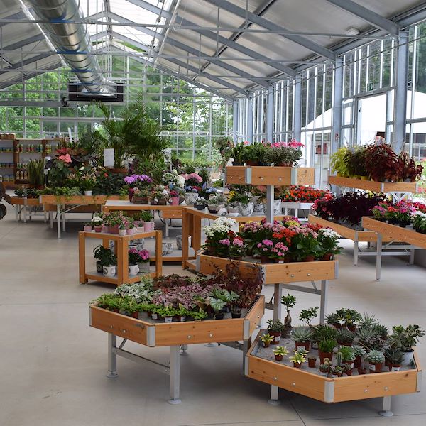 Sales floor layout