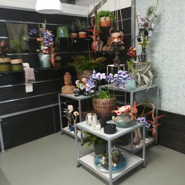 Set Tavoli in Ferro e Ceramica