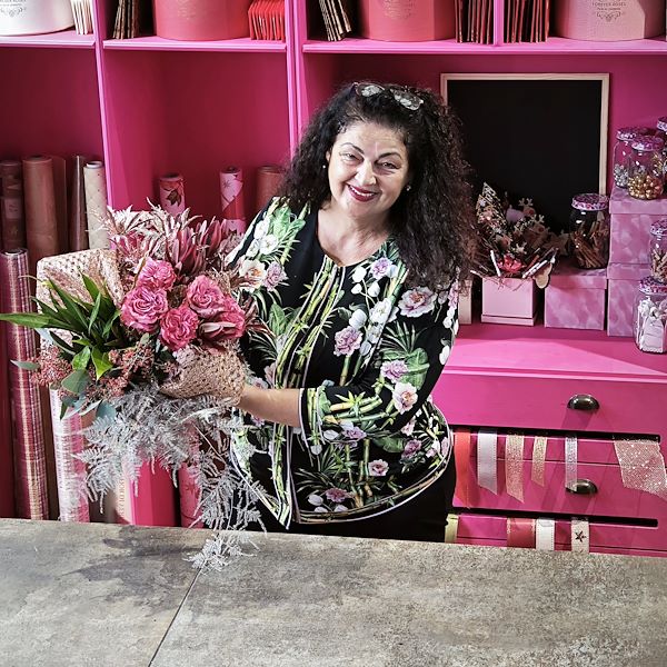 Organizzazione Orlandelli presenta un nuevo concepto de mobiliario para el área de empaquetado de plantas y flores