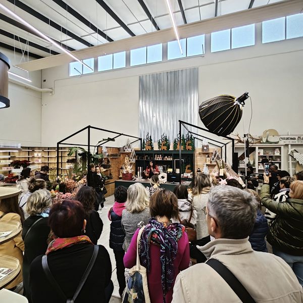 Organizzazione Orlandelli presenta il nuovo concept d'arredo per l'area confezionamento di piante e fiori