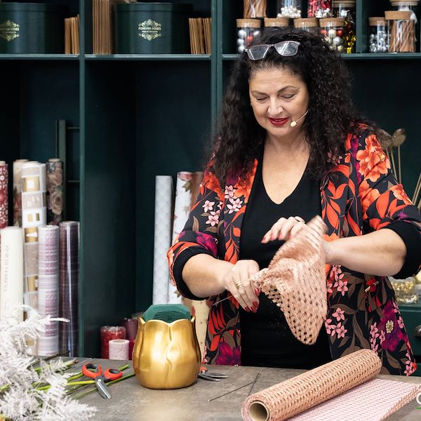 Orlandelli presents the new shopfitting concept for the wrapping area of plants and flowers