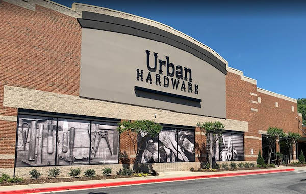 Мебель AMOR в новом интерьере отдела растений и цветов центра Urban Hardware