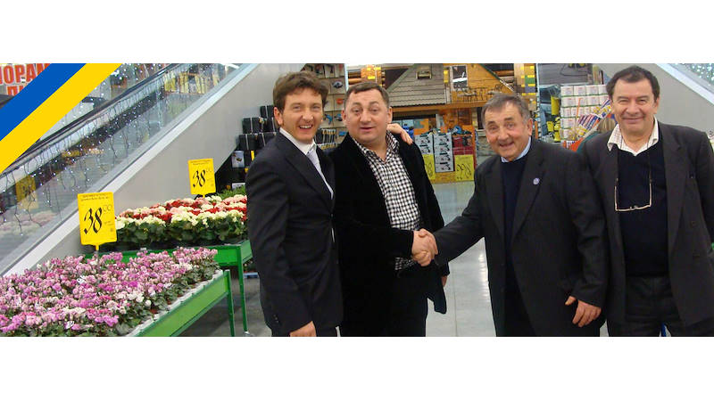 Inauguré à Kiev le plus grande centre bricolage du monde