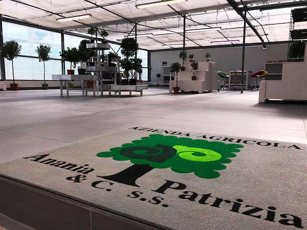 L'Az. Agr. Anania Patrizia si rifà il look: il nuovo Showroom griffato Orlandelli