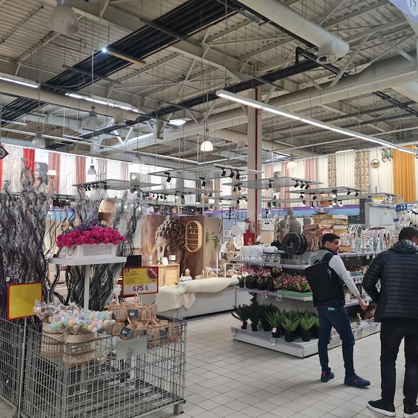 L'INAUGURAZIONE DI MEGATEK GARDEN