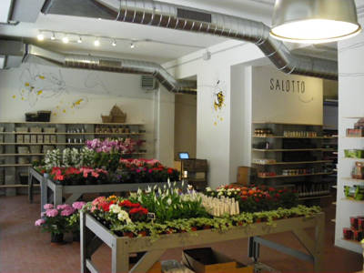 Senape vivaio urbano, il mondo del verde nel centro di Bologna