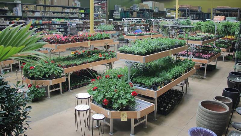 L'arredamento AMOR ridisegna l'area piante e fiori di "Urban Hardware"